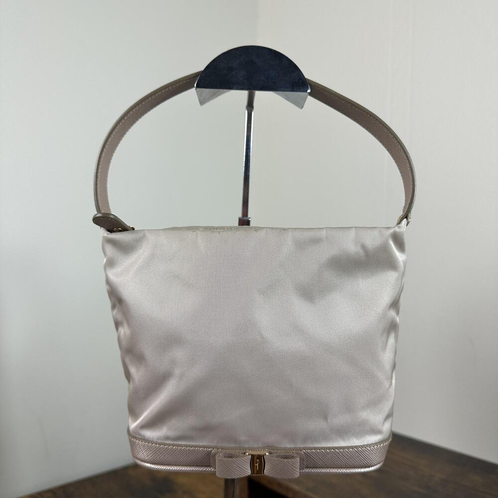 Salvatore Ferragamo Carrie Vara Shoulder Bag Womens Small Beige Leather Italy